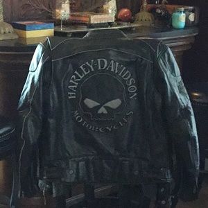 Genuine Harley Men’s leather Jacket.